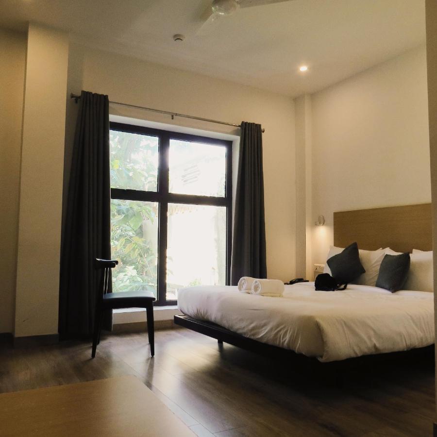 Hotel Sm Hives Bhubaneswar Esterno foto
